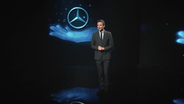 Mercedes-Benz · первая онлайн-конференция
