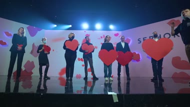 Sephora · трансляция
